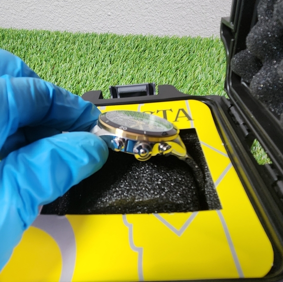 Invicta Speedway 46mm Stainless Steel Case and Band with Black Dial Men's... - Picture 9 of 9